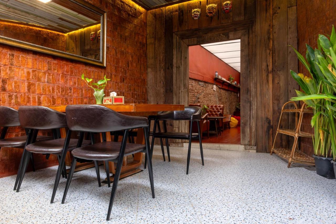 Вилла Rinvada House Бангкок Экстерьер фото